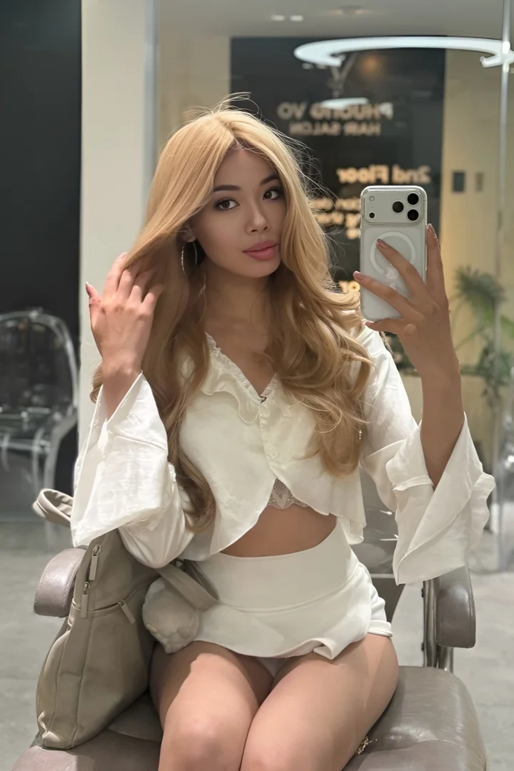 Mia